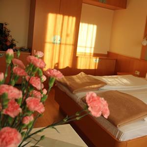 Landhotel Erhardt Bad Waltersdorf Bagian luar foto