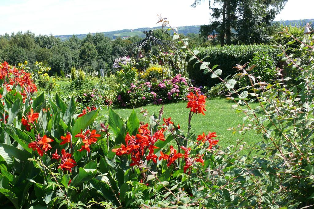 Landhotel Erhardt Bad Waltersdorf Bagian luar foto